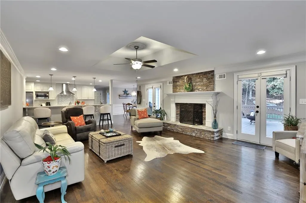 8100 Tynecastle Drive, Sandy Springs, Georgia 30350, 5 Bedrooms Bedrooms, ,3 BathroomsBathrooms,Residential,Sold,8100 Tynecastle Drive,6805565