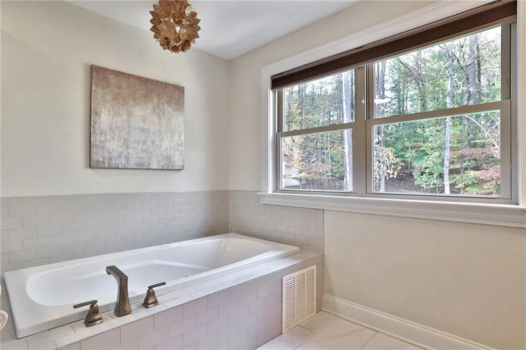 8100 Tynecastle Drive, Sandy Springs, Georgia 30350, 5 Bedrooms Bedrooms, ,3 BathroomsBathrooms,Residential,Sold,8100 Tynecastle Drive,6805565