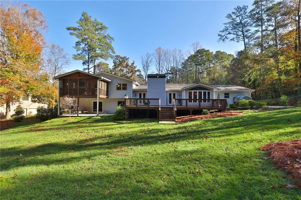 8100 Tynecastle Drive, Sandy Springs, Georgia 30350, 5 Bedrooms Bedrooms, ,3 BathroomsBathrooms,Residential,Sold,8100 Tynecastle Drive,6805565