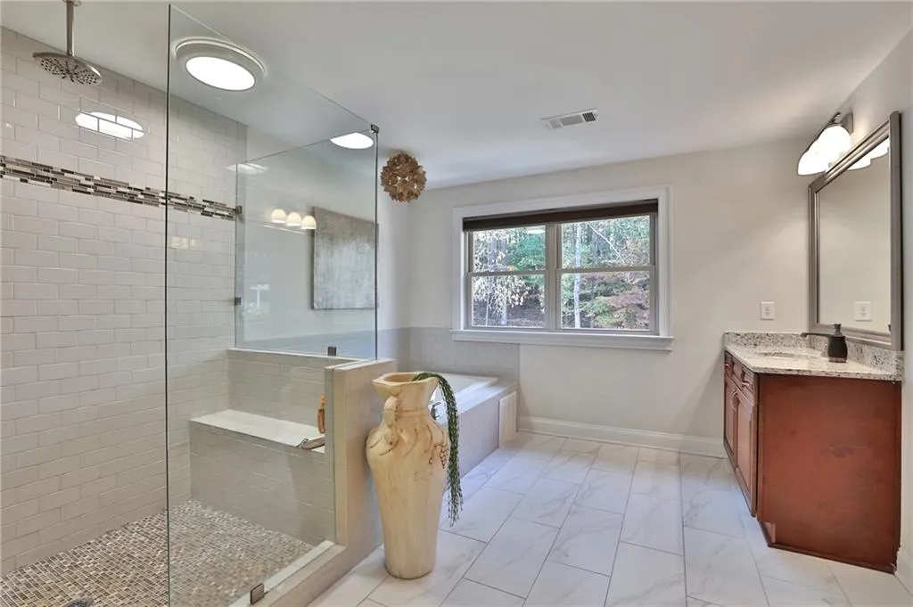 8100 Tynecastle Drive, Sandy Springs, Georgia 30350, 5 Bedrooms Bedrooms, ,3 BathroomsBathrooms,Residential,Sold,8100 Tynecastle Drive,6805565