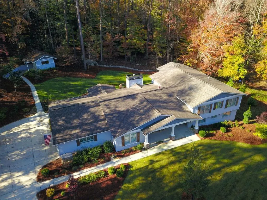 8100 Tynecastle Drive, Sandy Springs, Georgia 30350, 5 Bedrooms Bedrooms, ,3 BathroomsBathrooms,Residential,Sold,8100 Tynecastle Drive,6805565