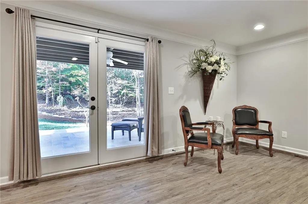 8100 Tynecastle Drive, Sandy Springs, Georgia 30350, 5 Bedrooms Bedrooms, ,3 BathroomsBathrooms,Residential,Sold,8100 Tynecastle Drive,6805565