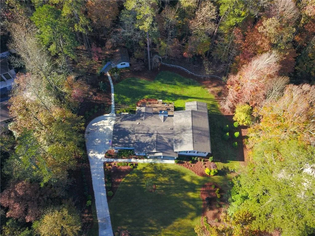 8100 Tynecastle Drive, Sandy Springs, Georgia 30350, 5 Bedrooms Bedrooms, ,3 BathroomsBathrooms,Residential,Sold,8100 Tynecastle Drive,6805565