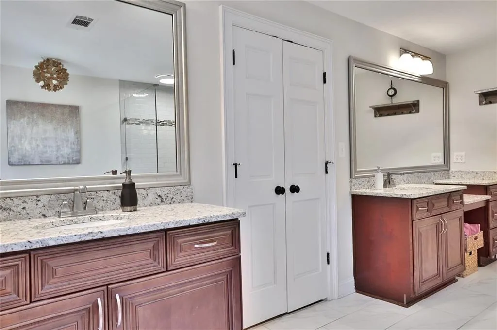 8100 Tynecastle Drive, Sandy Springs, Georgia 30350, 5 Bedrooms Bedrooms, ,3 BathroomsBathrooms,Residential,Sold,8100 Tynecastle Drive,6805565