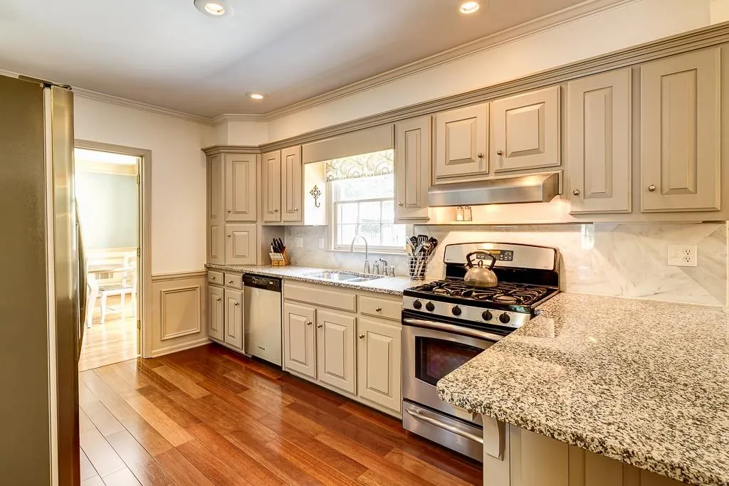 7435 Crompton Court N, Sandy Springs, Georgia 30350, 5 Bedrooms Bedrooms, ,4 BathroomsBathrooms,Residential,Sold,7435 Crompton Court N,5576073