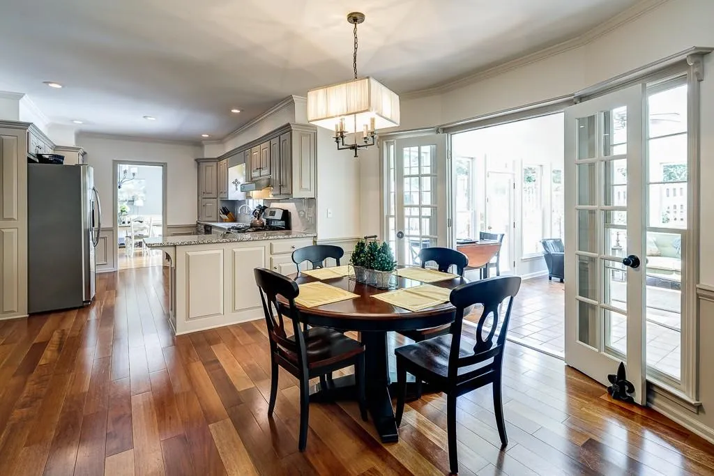 7435 Crompton Court N, Sandy Springs, Georgia 30350, 5 Bedrooms Bedrooms, ,4 BathroomsBathrooms,Residential,Sold,7435 Crompton Court N,5576073