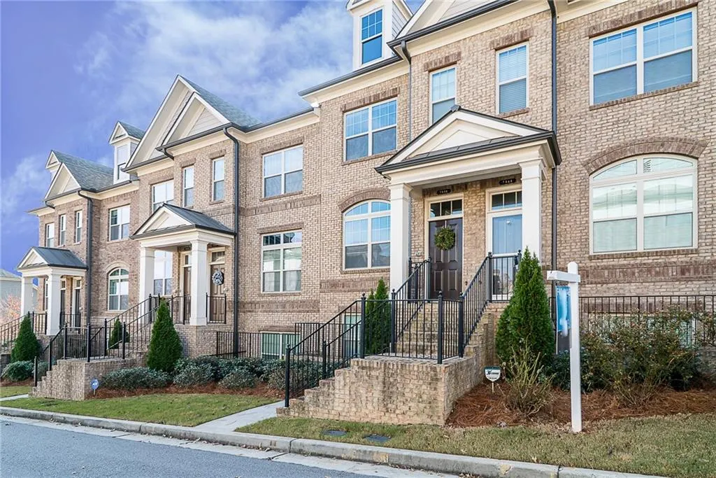 7555 Highland Bluff, Sandy Springs, Georgia 30328, 3 Bedrooms Bedrooms, ,3 BathroomsBathrooms,Residential,Sold,7555 Highland Bluff,5939793 7555 Highland Bluff, Sandy Springs, Georgia 30328, 3 Bedrooms Bedrooms, ,3 BathroomsBathrooms,Residential,Sold,7555 Highland Bluff,5939793