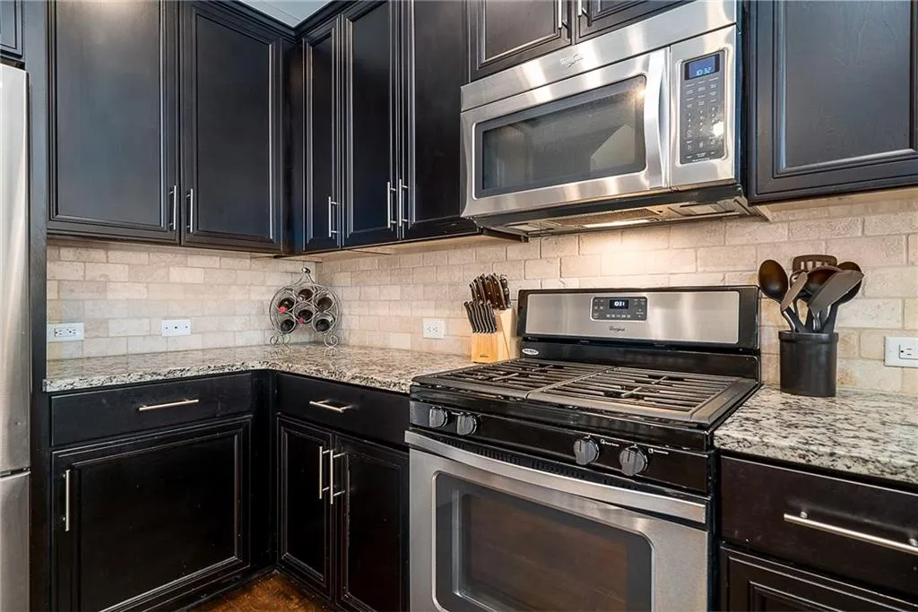 7555 Highland Bluff, Sandy Springs, Georgia 30328, 3 Bedrooms Bedrooms, ,3 BathroomsBathrooms,Residential,Sold,7555 Highland Bluff,5939793 7555 Highland Bluff, Sandy Springs, Georgia 30328, 3 Bedrooms Bedrooms, ,3 BathroomsBathrooms,Residential,Sold,7555 Highland Bluff,5939793