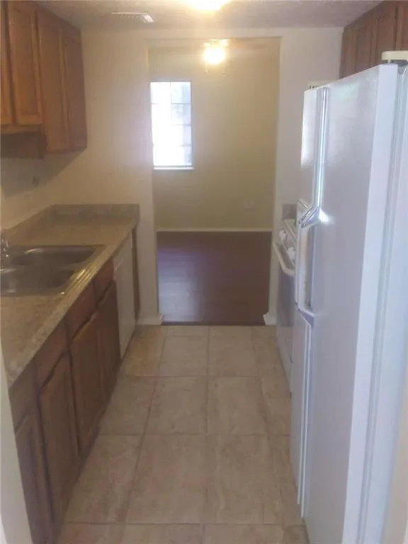 8833 Applegate Lane, Sandy Springs, Georgia 30350, 2 Bedrooms Bedrooms, ,2 BathroomsBathrooms,Residential,Sold,8833 Applegate Lane,6797634