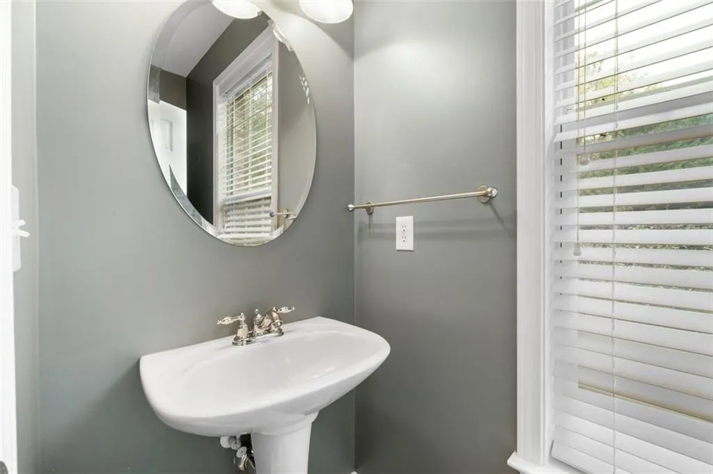 687 Coligny Court, Atlanta, Georgia 30350, 3 Bedrooms Bedrooms, ,3 BathroomsBathrooms,Residential,For Sale,687 Coligny Court,7669676