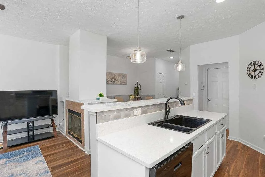 1688 Jackson Square, Atlanta, Georgia 30318, 3 Bedrooms Bedrooms, ,2 BathroomsBathrooms,Residential,For Sale,1688 Jackson Square,7648967