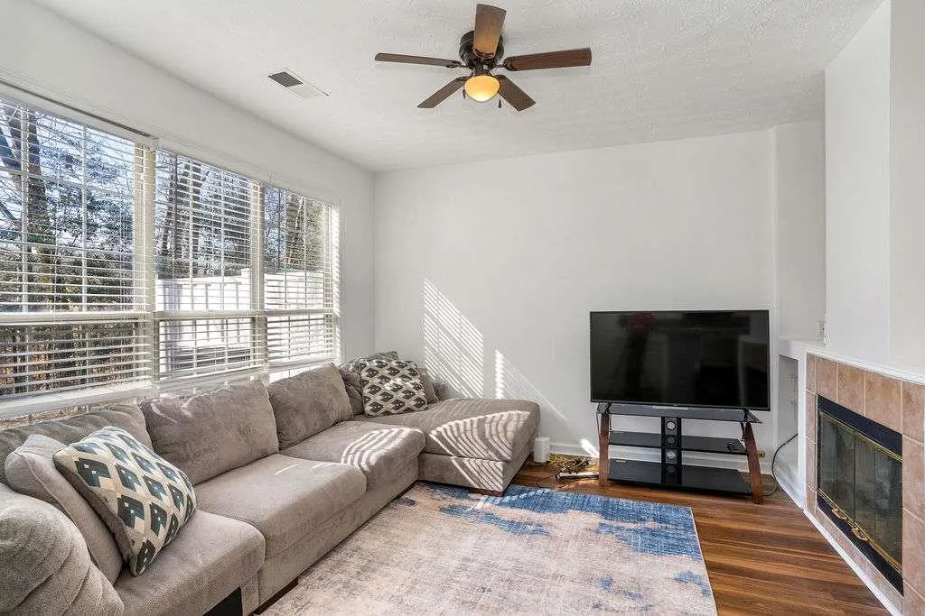 1688 Jackson Square, Atlanta, Georgia 30318, 3 Bedrooms Bedrooms, ,2 BathroomsBathrooms,Residential,For Sale,1688 Jackson Square,7648967