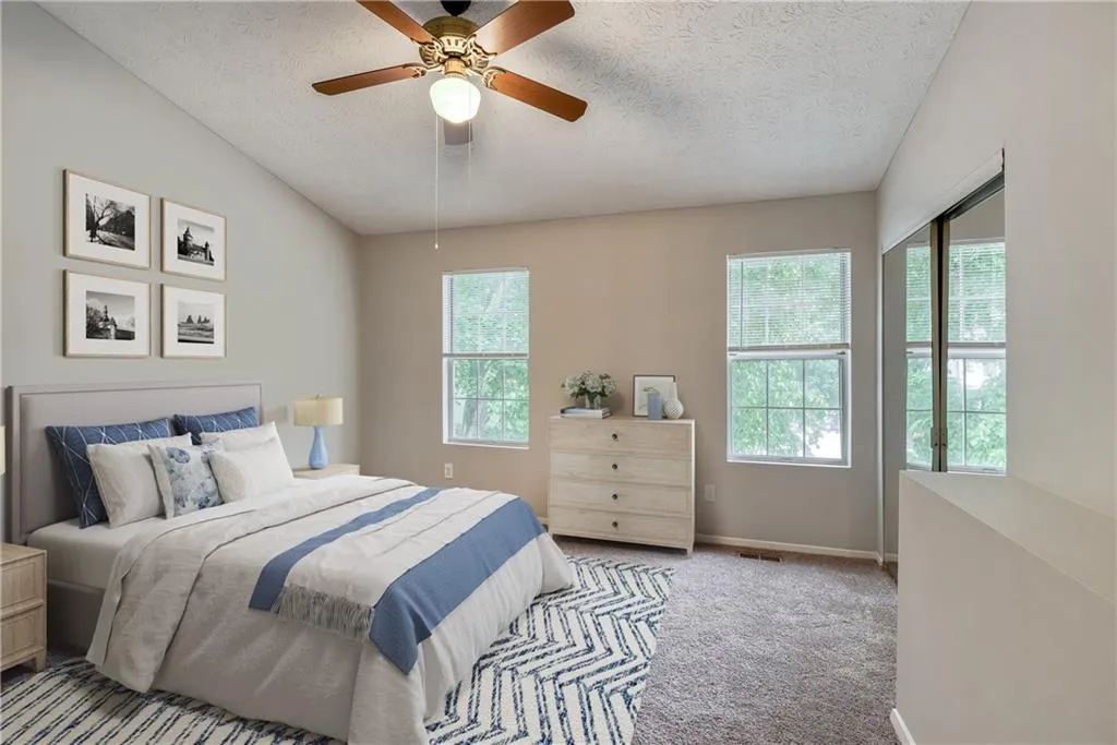206 Wedgewood Way, Sandy Springs, Georgia 30350, 2 Bedrooms Bedrooms, ,2 BathroomsBathrooms,Residential,Sold,206 Wedgewood Way,6946621