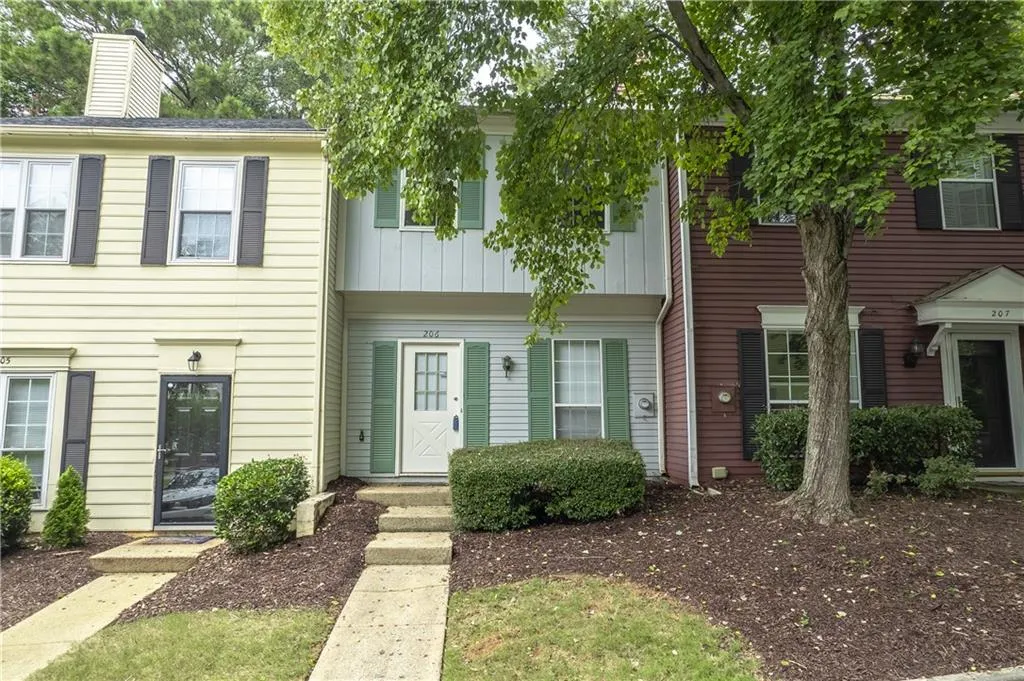 206 Wedgewood Way, Sandy Springs, Georgia 30350, 2 Bedrooms Bedrooms, ,2 BathroomsBathrooms,Residential,Sold,206 Wedgewood Way,6946621