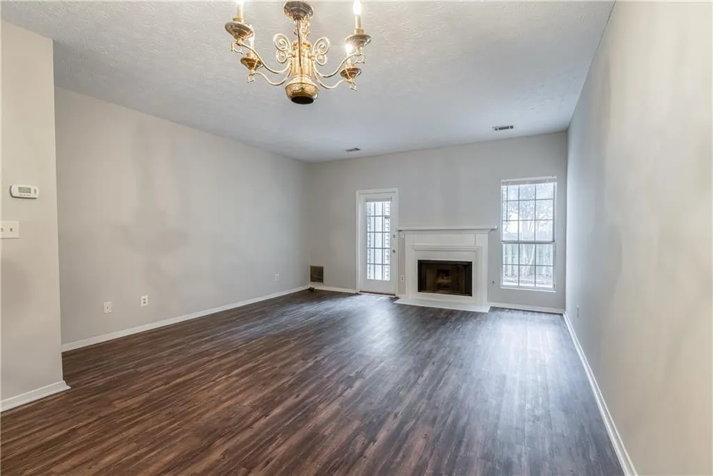 206 Wedgewood Way, Sandy Springs, Georgia 30350, 2 Bedrooms Bedrooms, ,2 BathroomsBathrooms,Residential,Sold,206 Wedgewood Way,6946621