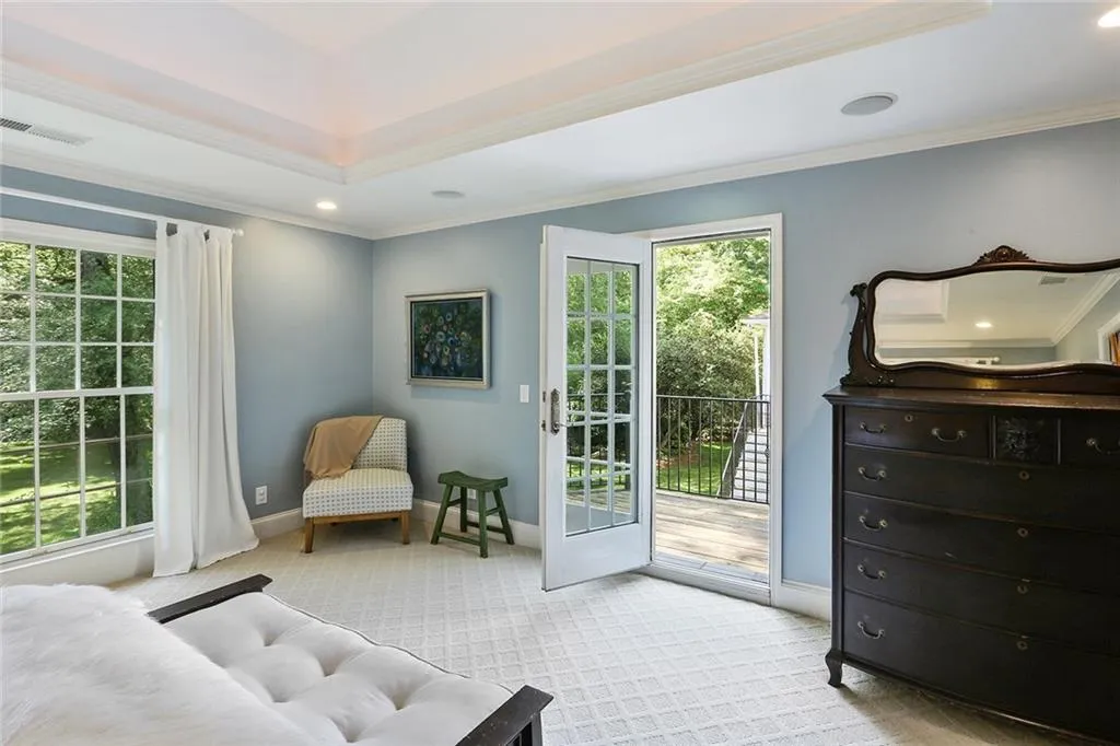 5265 Mount Vernon Parkway, Atlanta, Georgia 30327, 4 Bedrooms Bedrooms, ,4 BathroomsBathrooms,Residential,Sold,5265 Mount Vernon Parkway,5838252