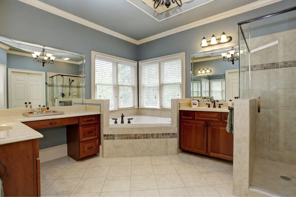 6340 Cotswold Lane, Sandy Springs, Georgia 30328, 6 Bedrooms Bedrooms, ,5 BathroomsBathrooms,Residential,Sold,6340 Cotswold Lane,5680152
