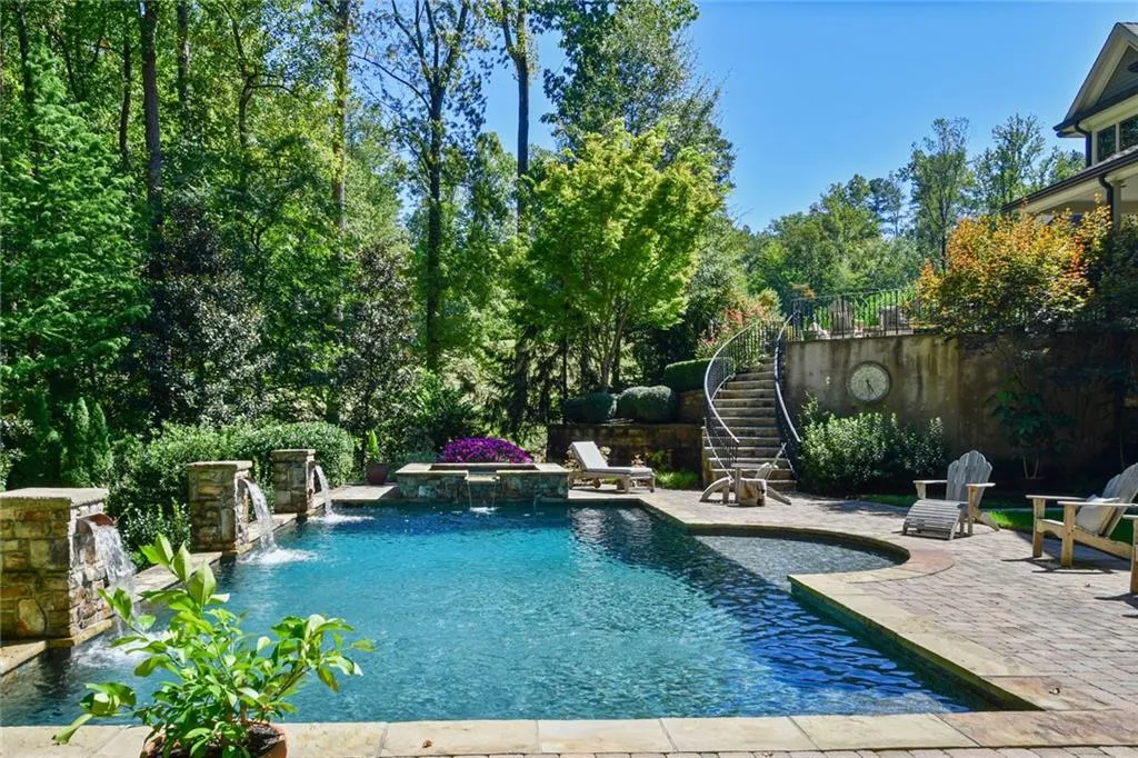 311 Londonberry Road, Sandy Springs, Georgia 30327, 6 Bedrooms Bedrooms, ,6 BathroomsBathrooms,Residential,Sold,311 Londonberry Road,6789999