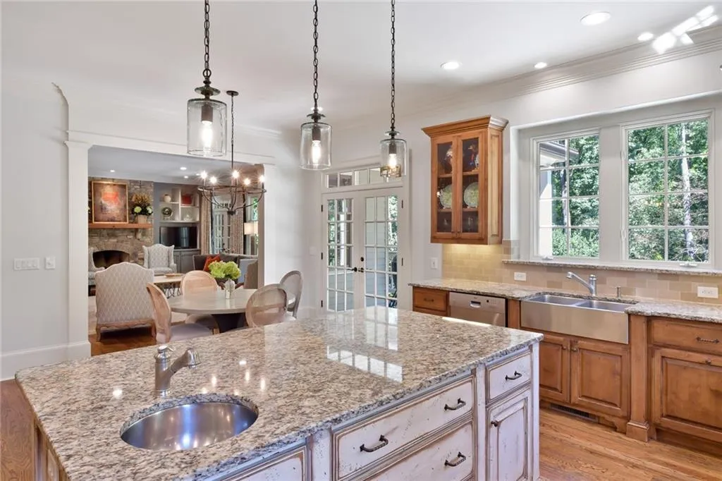 311 Londonberry Road, Sandy Springs, Georgia 30327, 6 Bedrooms Bedrooms, ,6 BathroomsBathrooms,Residential,Sold,311 Londonberry Road,6789999