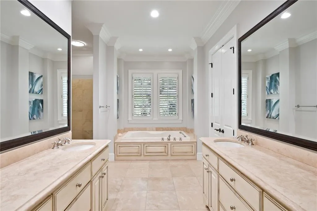 311 Londonberry Road, Sandy Springs, Georgia 30327, 6 Bedrooms Bedrooms, ,6 BathroomsBathrooms,Residential,Sold,311 Londonberry Road,6789999