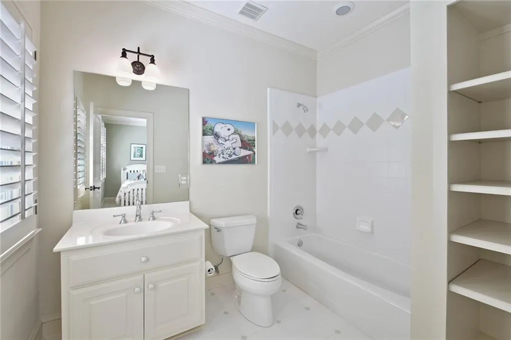 311 Londonberry Road, Sandy Springs, Georgia 30327, 6 Bedrooms Bedrooms, ,6 BathroomsBathrooms,Residential,Sold,311 Londonberry Road,6789999