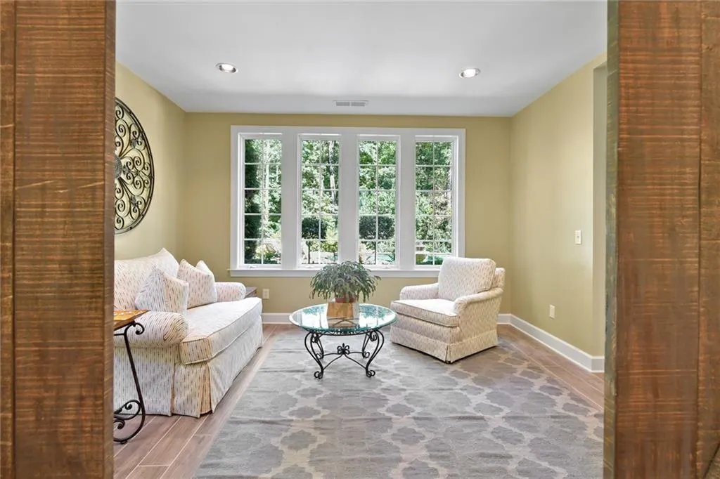 311 Londonberry Road, Sandy Springs, Georgia 30327, 6 Bedrooms Bedrooms, ,6 BathroomsBathrooms,Residential,Sold,311 Londonberry Road,6789999