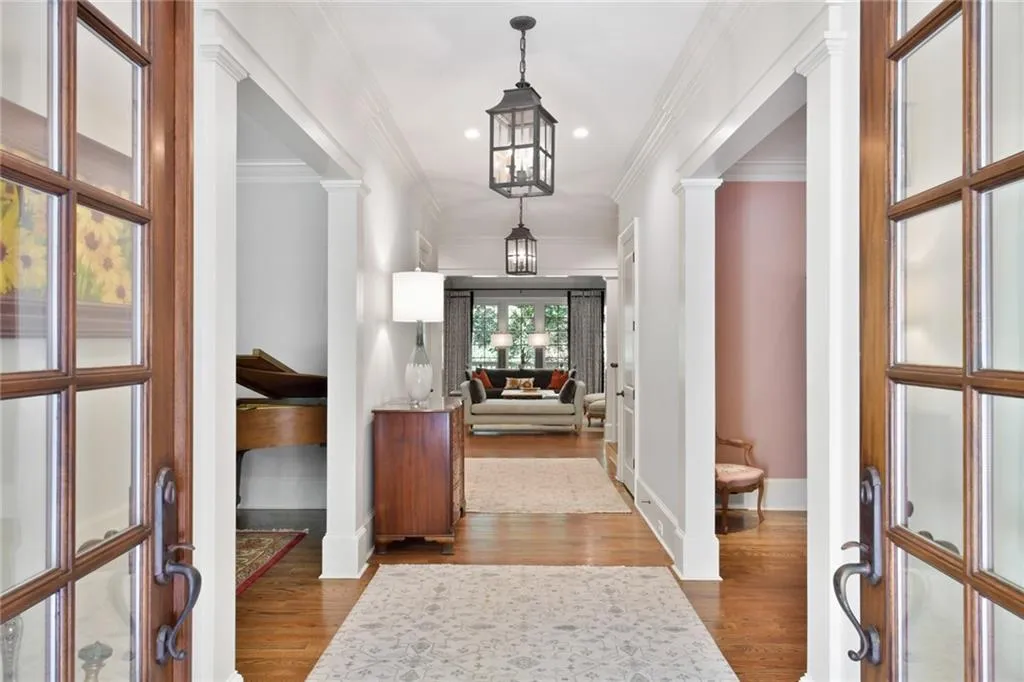 311 Londonberry Road, Sandy Springs, Georgia 30327, 6 Bedrooms Bedrooms, ,6 BathroomsBathrooms,Residential,Sold,311 Londonberry Road,6789999