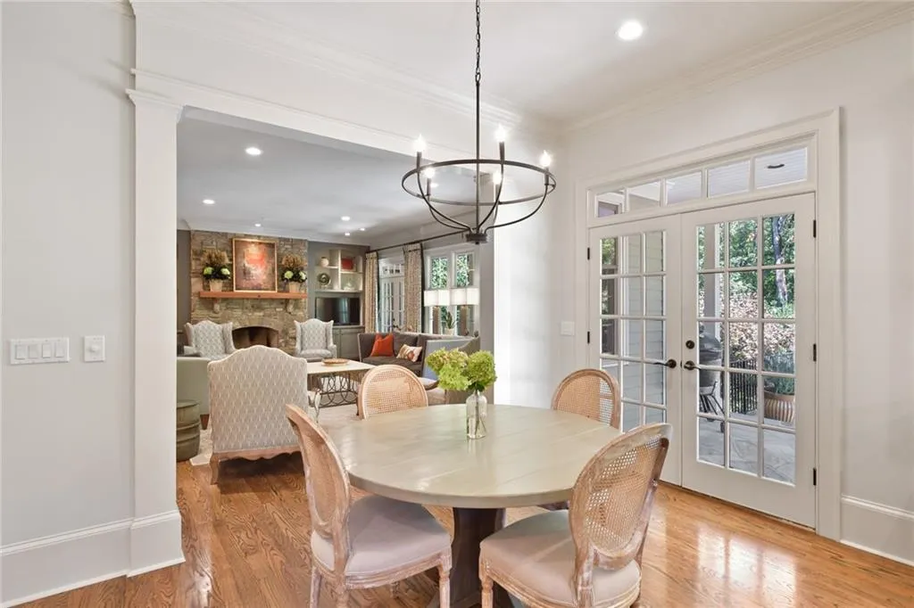 311 Londonberry Road, Sandy Springs, Georgia 30327, 6 Bedrooms Bedrooms, ,6 BathroomsBathrooms,Residential,Sold,311 Londonberry Road,6789999