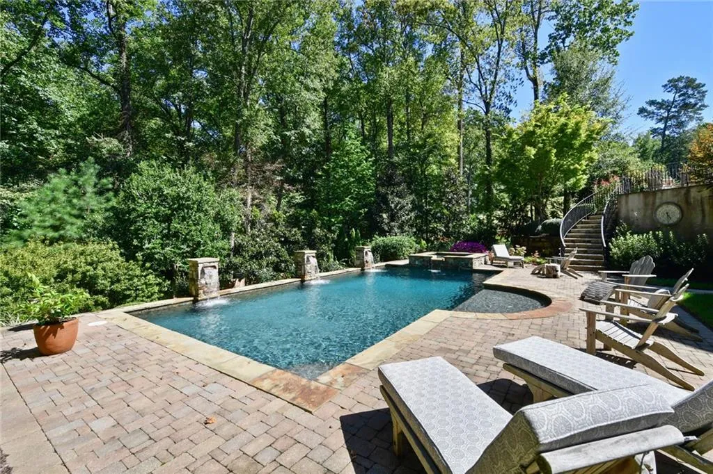 311 Londonberry Road, Sandy Springs, Georgia 30327, 6 Bedrooms Bedrooms, ,6 BathroomsBathrooms,Residential,Sold,311 Londonberry Road,6789999