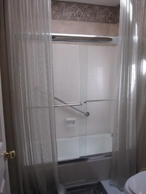 8995 Carroll Manor Drive, Sandy Springs, Georgia 30350, 3 Bedrooms Bedrooms, ,2 BathroomsBathrooms,Residential,Sold,8995 Carroll Manor Drive,5879556