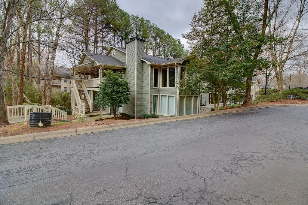505 Vicksburg Place Unit 505, Sandy Springs, Georgia 30350, 3 Bedrooms Bedrooms, ,2 BathroomsBathrooms,Residential,Sold,505 Vicksburg Place Unit 505,5819625