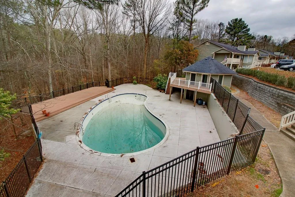 505 Vicksburg Place Unit 505, Sandy Springs, Georgia 30350, 3 Bedrooms Bedrooms, ,2 BathroomsBathrooms,Residential,Sold,505 Vicksburg Place Unit 505,5819625