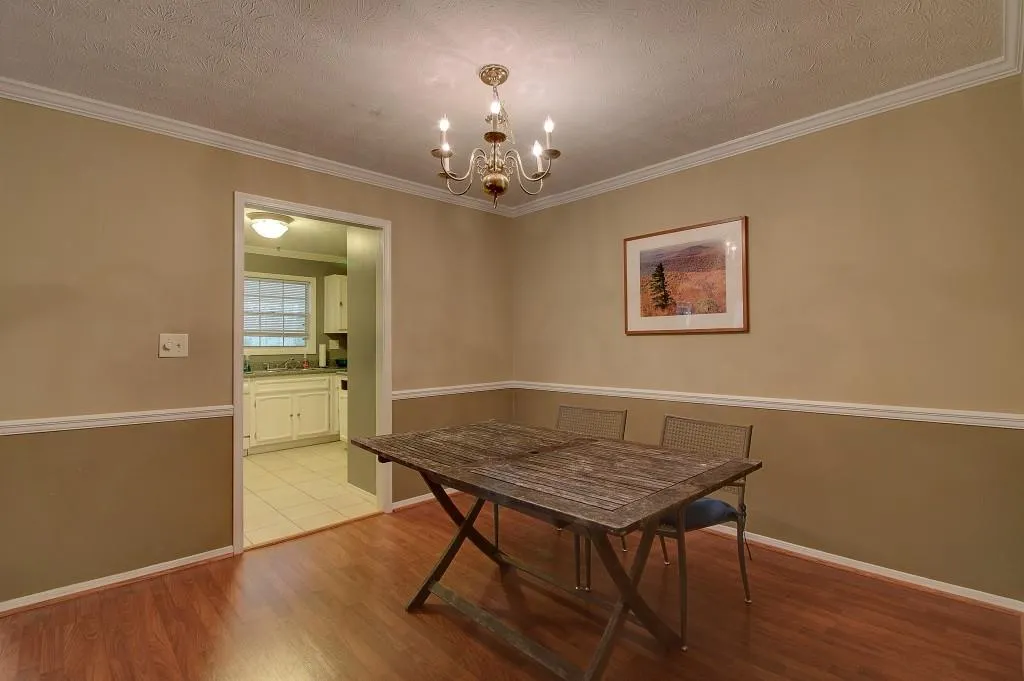 505 Vicksburg Place Unit 505, Sandy Springs, Georgia 30350, 3 Bedrooms Bedrooms, ,2 BathroomsBathrooms,Residential,Sold,505 Vicksburg Place Unit 505,5819625