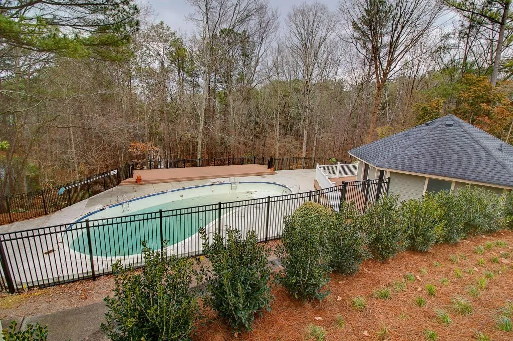 505 Vicksburg Place Unit 505, Sandy Springs, Georgia 30350, 3 Bedrooms Bedrooms, ,2 BathroomsBathrooms,Residential,Sold,505 Vicksburg Place Unit 505,5819625