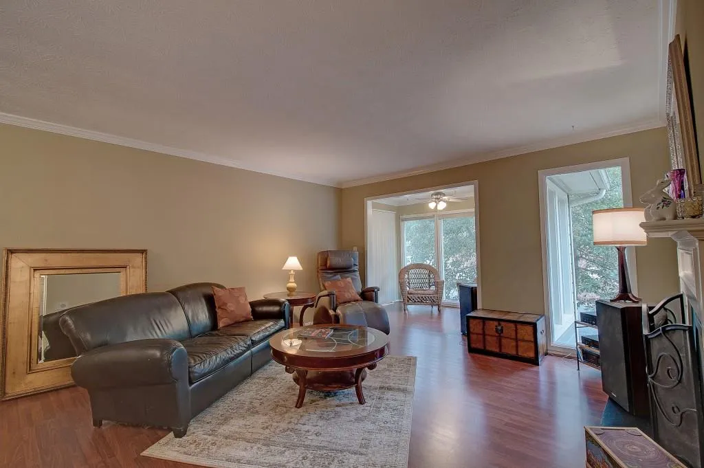 505 Vicksburg Place Unit 505, Sandy Springs, Georgia 30350, 3 Bedrooms Bedrooms, ,2 BathroomsBathrooms,Residential,Sold,505 Vicksburg Place Unit 505,5819625