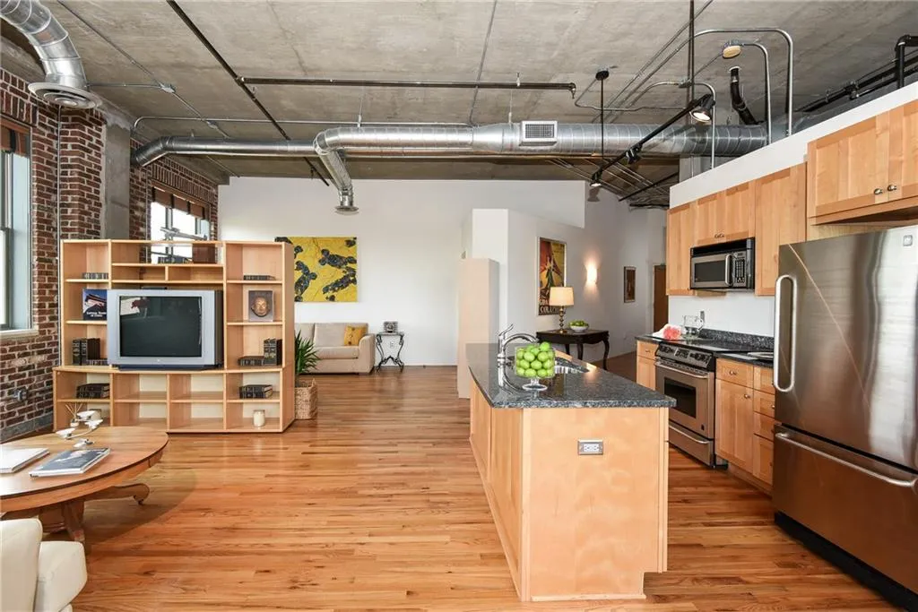 3180 Mathieson Drive Unit 506, Atlanta, Georgia 30305, 2 Bedrooms Bedrooms, ,2 BathroomsBathrooms,Residential,Sold,3180 Mathieson Drive Unit 506,5665615
