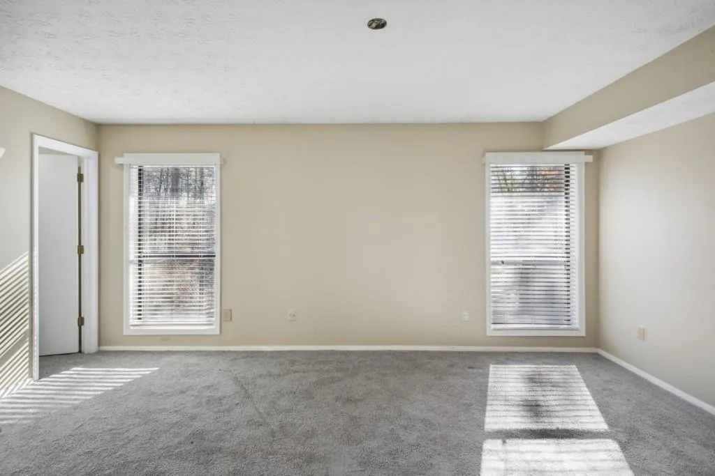102 Woodcliff Drive Unit 102, Sandy Springs, Georgia 30350, 2 Bedrooms Bedrooms, ,2 BathroomsBathrooms,Residential,Sold,102 Woodcliff Drive Unit 102,7156837