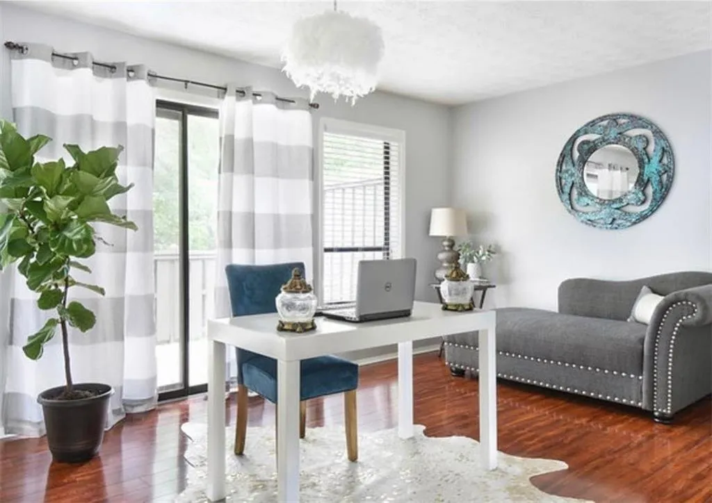 102 Woodcliff Drive Unit 102, Sandy Springs, Georgia 30350, 2 Bedrooms Bedrooms, ,2 BathroomsBathrooms,Residential,Sold,102 Woodcliff Drive Unit 102,7156837