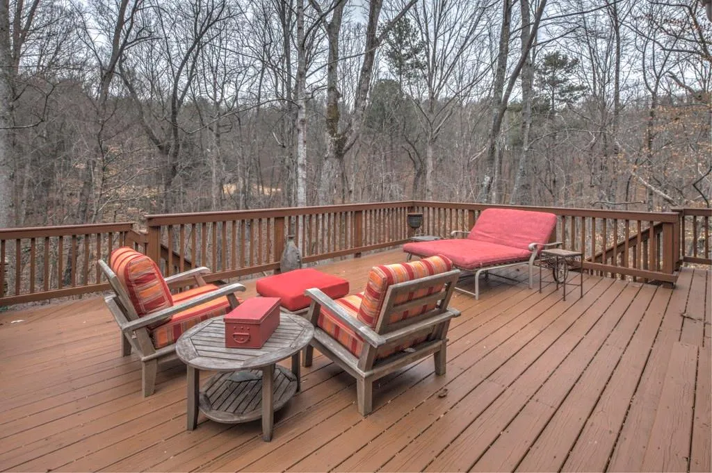 9 Wildwood Valley, Sandy Springs, Georgia 30350, 5 Bedrooms Bedrooms, ,4 BathroomsBathrooms,Residential,Sold,9 Wildwood Valley,5683271