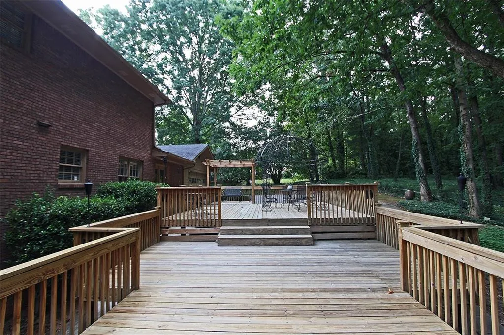 550 Coldstream Court, Atlanta, Georgia 30328, 5 Bedrooms Bedrooms, ,3 BathroomsBathrooms,Residential,Sold,550 Coldstream Court,6712437 550 Coldstream Court, Atlanta, Georgia 30328, 5 Bedrooms Bedrooms, ,3 BathroomsBathrooms,Residential,Sold,550 Coldstream Court,6712437