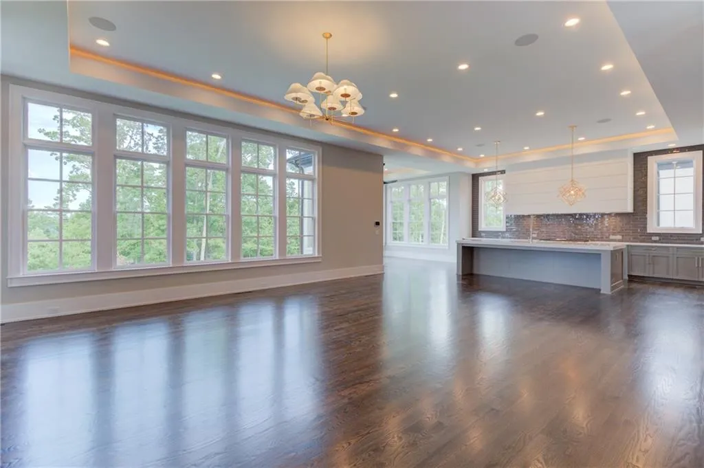 1 Skyridge Trail, Sandy Springs, Georgia 30350, 6 Bedrooms Bedrooms, ,6 BathroomsBathrooms,Residential,Sold,1 Skyridge Trail,6836531