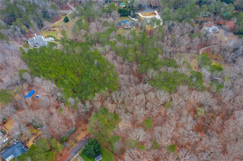 1 Skyridge Trail, Sandy Springs, Georgia 30350, 6 Bedrooms Bedrooms, ,6 BathroomsBathrooms,Residential,Sold,1 Skyridge Trail,6836531