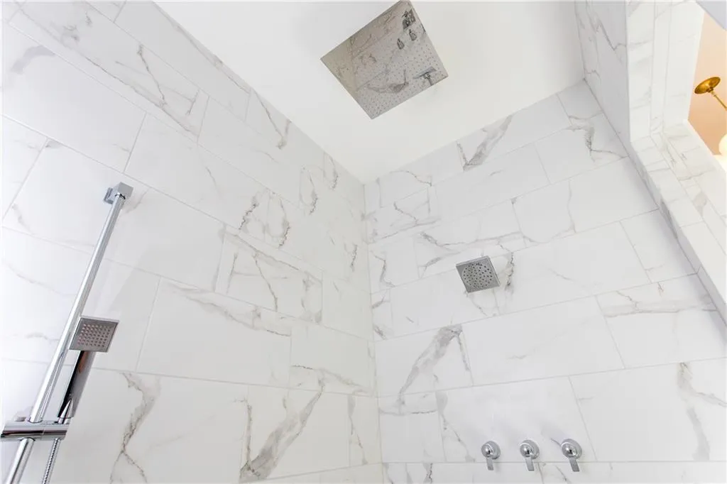 1 Skyridge Trail, Sandy Springs, Georgia 30350, 6 Bedrooms Bedrooms, ,6 BathroomsBathrooms,Residential,Sold,1 Skyridge Trail,6836531