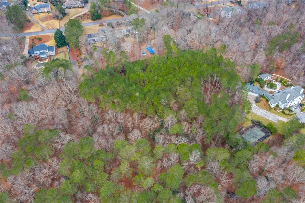 1 Skyridge Trail, Sandy Springs, Georgia 30350, 6 Bedrooms Bedrooms, ,6 BathroomsBathrooms,Residential,Sold,1 Skyridge Trail,6836531