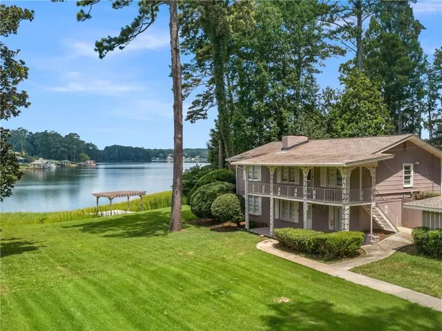 3208 Lake Jodeco Road, Jonesboro, Georgia 30236