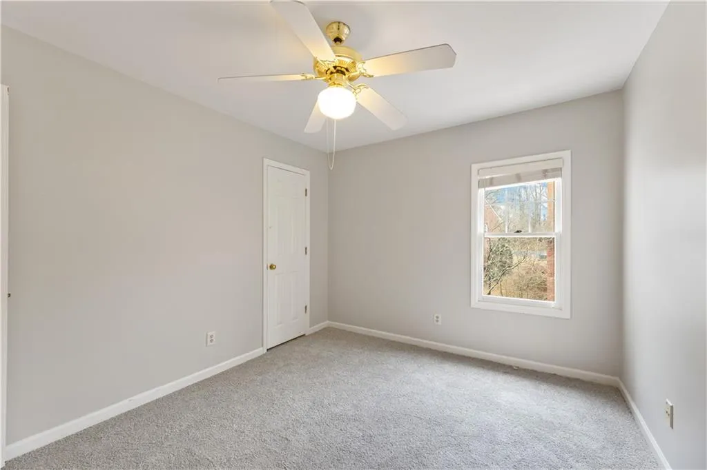 34 Huntington Place Drive, Sandy Springs, Georgia 30350, 3 Bedrooms Bedrooms, ,2 BathroomsBathrooms,Residential,Sold,34 Huntington Place Drive,7170617