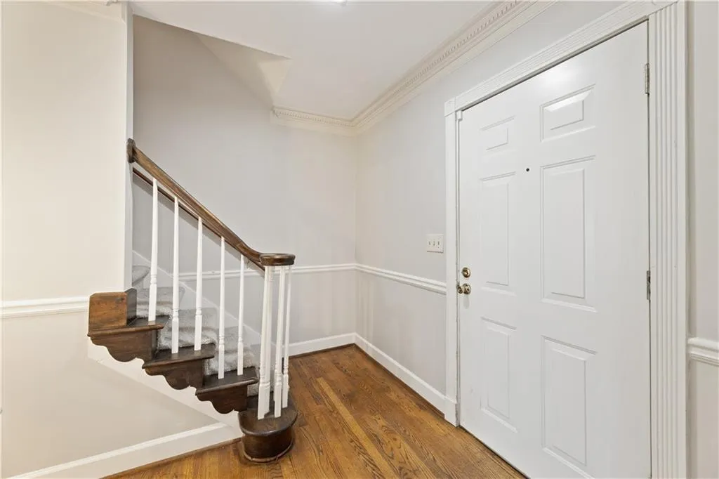 34 Huntington Place Drive, Sandy Springs, Georgia 30350, 3 Bedrooms Bedrooms, ,2 BathroomsBathrooms,Residential,Sold,34 Huntington Place Drive,7170617