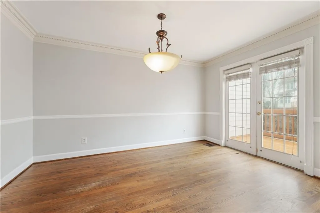 34 Huntington Place Drive, Sandy Springs, Georgia 30350, 3 Bedrooms Bedrooms, ,2 BathroomsBathrooms,Residential,Sold,34 Huntington Place Drive,7170617