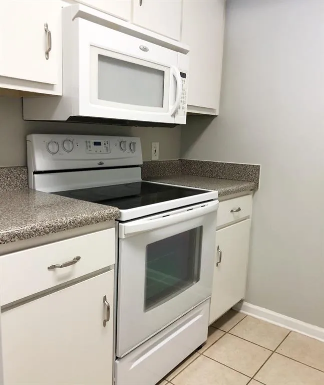 475 Mount Vernon Highway Ne Unit C123, Sandy Springs, Georgia 30328, 1 Bedroom Bedrooms, ,1 BathroomBathrooms,Residential,Sold,475 Mount Vernon Highway Ne Unit C123,6619174