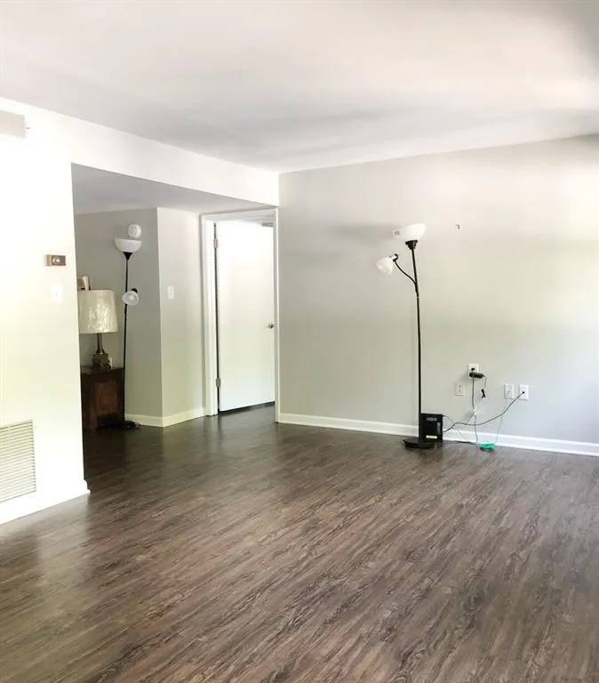 475 Mount Vernon Highway Ne Unit C123, Sandy Springs, Georgia 30328, 1 Bedroom Bedrooms, ,1 BathroomBathrooms,Residential,Sold,475 Mount Vernon Highway Ne Unit C123,6619174